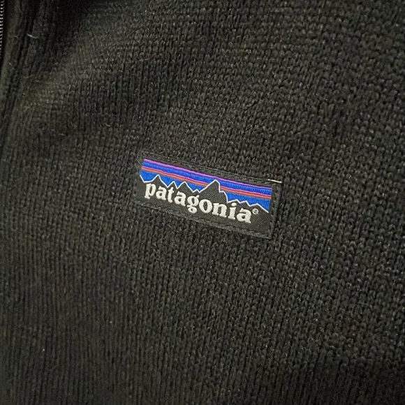 Patagonia women’s Better Sweater in black - Picture 2 of 6